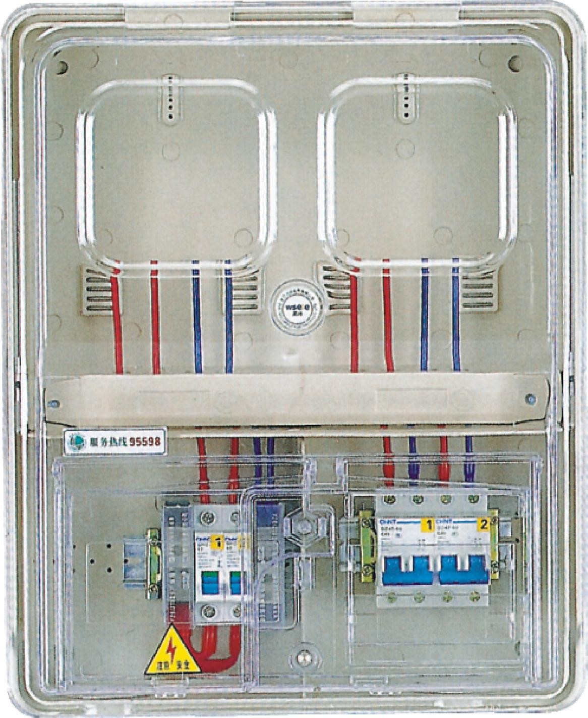 2 η επιφάνεια θέσεων τοποθέτησε το ηλεκτρικό κιβώτιο μετρητών με τη διαφανή πόρτα PC